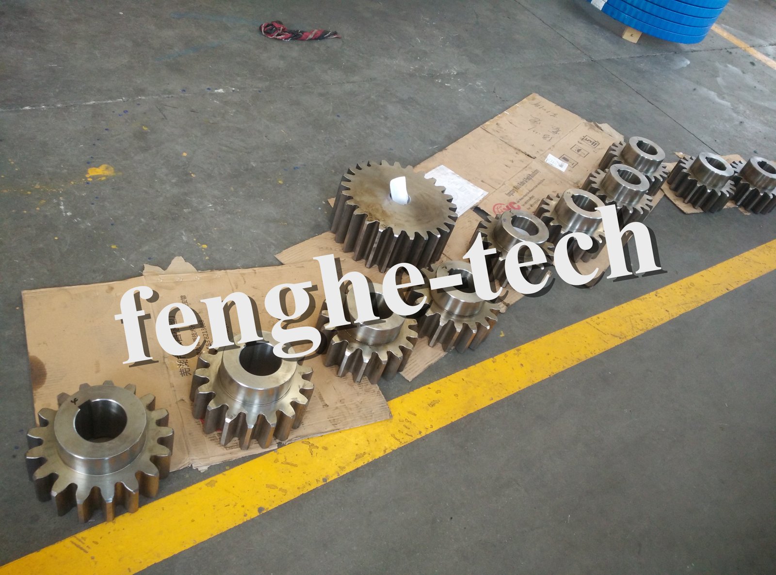 Slewing bearing Pinion
